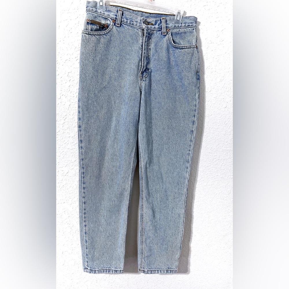 Calvin Klein 90s Mom Straight Leg Jeans Enzyme Wash